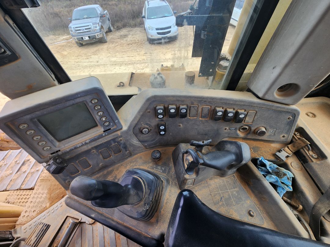 2010 CATERPILLAR D8T - Image 18